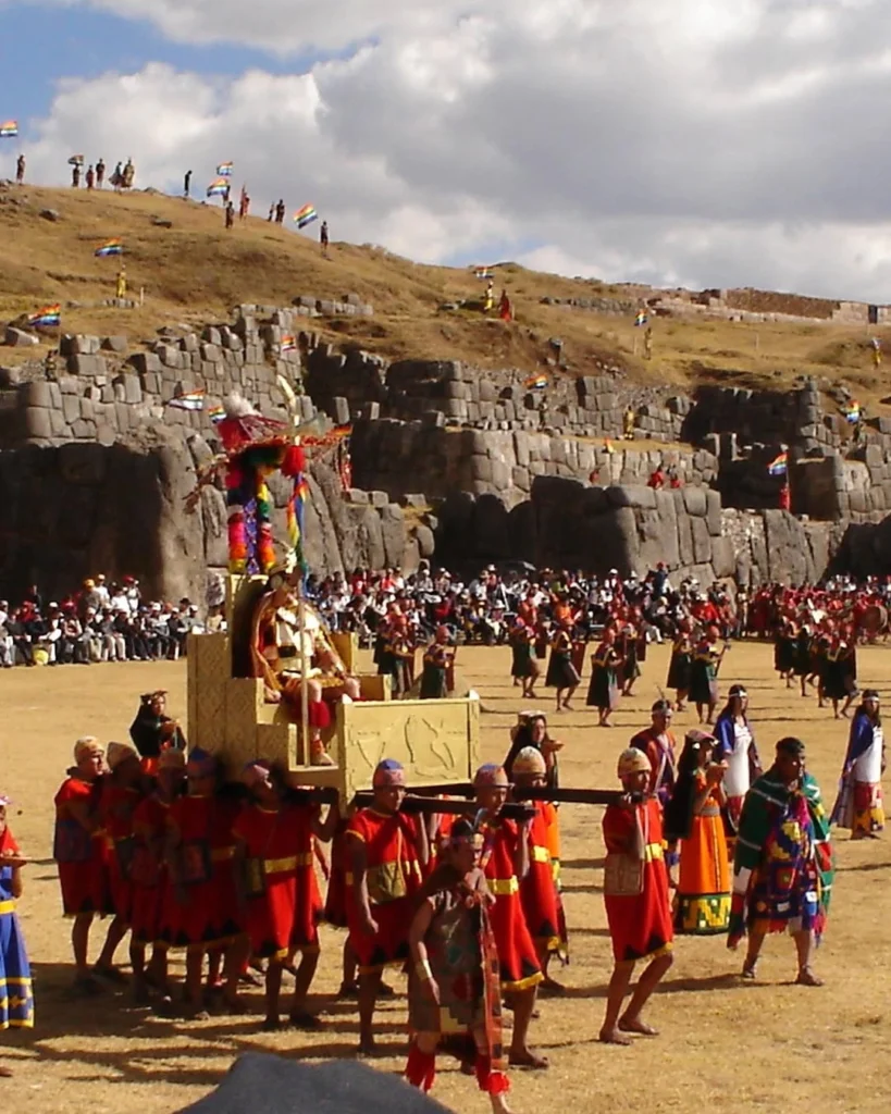 Feliz ano novo para nós do Sul: em busca do tempo perdido. 3 Inti Raymi, Festa Dp Sol Que Marca O Início Do Ano Andino Celebrado No Solticio De Inverno.
